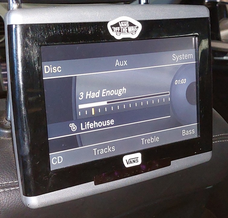 2009-2013 MERCEDES GL ML R CLASS (W164 W251 X164) HEADREST ENTERTAINMENT SCREEN — exact item pictured